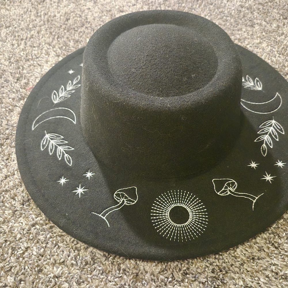 Hot Topic Witchy Hat